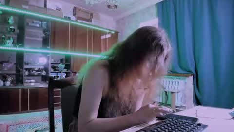Snapshot of pa1e_pr1ncess chatting on July 15, 2026, 7:13 am Ella online show from July 15, 2026, 7:13 am