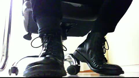 Snapshot of pablomenesssl chatting on January 16, 2025, 1:47 pm Pablo Meness online show from January 16, 2025, 1:47 pm