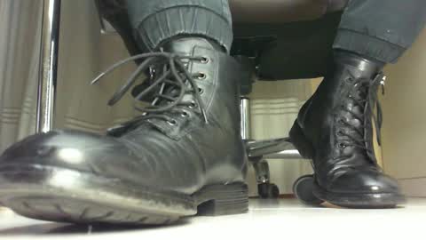 Snapshot of pablomenesssl chatting on January 18, 2025, 9:02 pm Pablo Meness online show from January 18, 2025, 9:02 pm