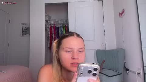 Snapshot of paigepawg chatting on July 28, 2026, 2:05 pm PaigePawg online show from July 28, 2026, 2:05 pm