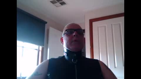Snapshot of painboi00001 chatting on April 20, 2026, 3:42 am painboi00001 online show from April 20, 2026, 3:42 am
