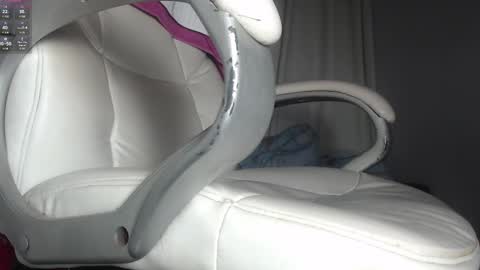 Snapshot of paiperhalliwey chatting on February 16, 2025, 4:20 am paiperhalliwey online show from February 16, 2025, 4:20 am