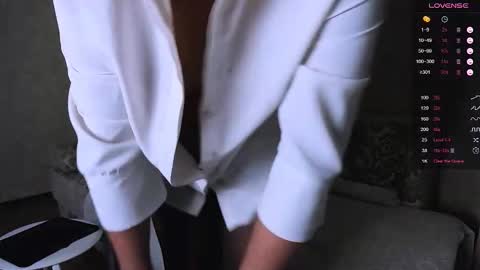 Snapshot of palina_smile chatting on November 28, 2025, 3:20 am Polina online show from November 28, 2025, 3:20 am