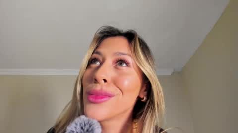 Snapshot of palmer_joness chatting on February 10, 2025, 12:08 am Palmer Joness online show from February 10, 2025, 12:08 am