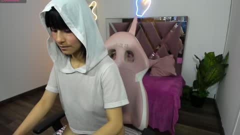 palmerfox_tay online show from January 12, 2025, 12:01 pm