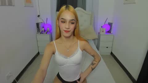 Snapshot of paloma_fucker chatting on November 21, 2025, 7:07 am tiny girl wth big one online show from November 21, 2025, 7:07 am