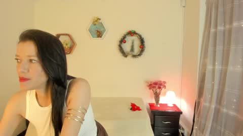 Paloma  online show from December 14, 2025, 8:35 pm