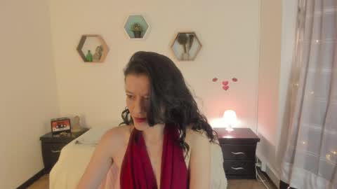 Paloma  online show from April 25, 2026, 9:23 pm
