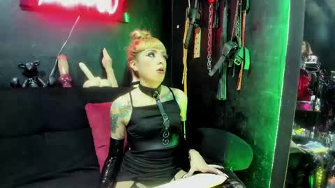 Paloma online show from February 11, 2025, 9:25 pm