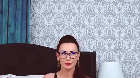 Snapshot of pamandrews chatting on March 2, 2025, 2:08 am Pam online show from March 2, 2025, 2:08 am