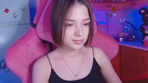 Snapshot of pambeeslyy chatting on July 11, 2026, 6:10 pm Pam online show from July 11, 2026, 6:10 pm