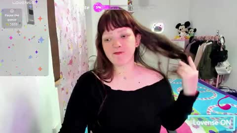 Snapshot of pamela_sweet_tcw chatting on December 17, 2025, 7:03 am ..... online show from December 17, 2025, 7:03 am