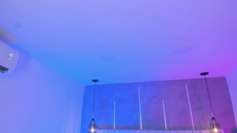 Snapshot of pamela_vega chatting on September 10, 2025, 11:32 am Manuela online show from September 10, 2025, 11:32 am