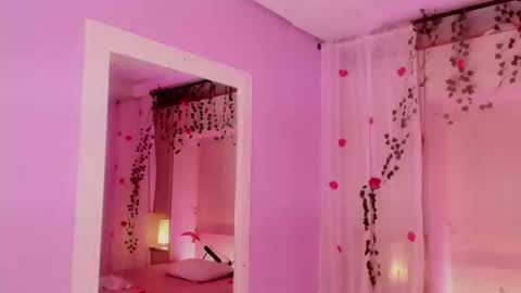 Snapshot of pamelaascott chatting on September 12, 2025, 5:29 am P A M online show from September 12, 2025, 5:29 am