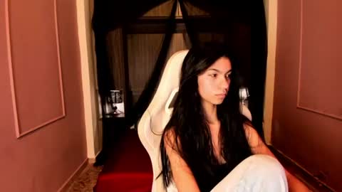 Snapshot of pamelaascott chatting on July 8, 2026, 4:06 am P A M online show from July 8, 2026, 4:06 am