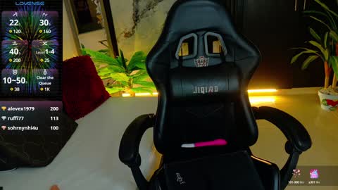 Snapshot of pamelajackson__ chatting on December 30, 2024, 1:37 am Paola online show from December 30, 2024, 1:37 am