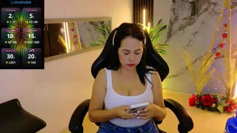 Snapshot of pamelajackson__ chatting on November 30, 2025, 1:53 am Paola online show from November 30, 2025, 1:53 am