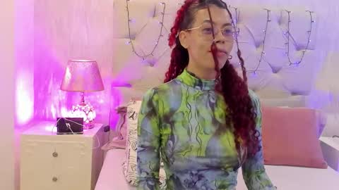 Snapshot of pamelamiler_ chatting on October 18, 2025, 12:06 pm TELL ME PAMELLA AND GIVE ME A GOOD GRADE ITS IMPORTANT online show from October 18, 2025, 12:06 pm