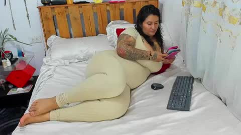 Pamela online show from April 30, 2026, 7:53 pm