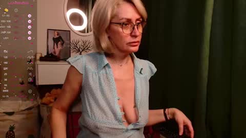 Snapshot of pamellamurphy chatting on March 17, 2026, 1:10 am pamellamurphy online show from March 17, 2026, 1:10 am