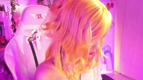 Snapshot of pamiruss0_ chatting on February 4, 2026, 3:56 am Instagram Thanks to Deathmemor for being a constant fan for 6 months really thank you very much online show from February 4, 2026, 3:56 am