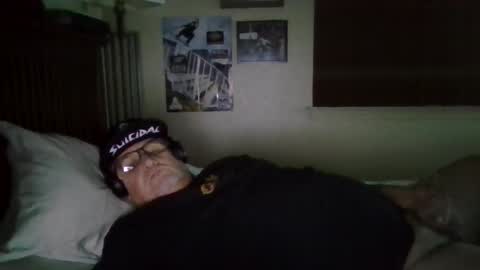 Snapshot of panos678442 chatting on May 15, 2026, 10:00 am panos online show from May 15, 2026, 10:00 am