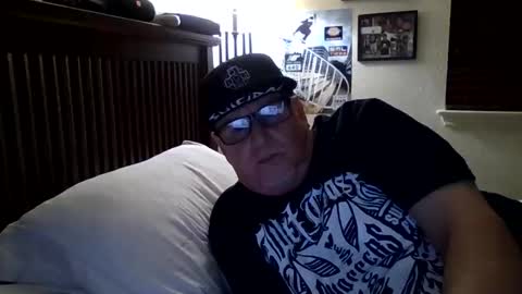 Snapshot of panos678442 chatting on June 8, 2026, 9:09 am panos online show from June 8, 2026, 9:09 am