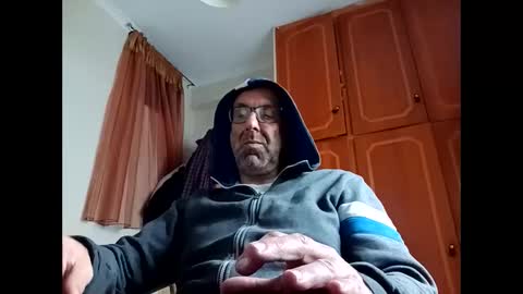 pansak1973 online show from February 12, 2025, 9:52 am