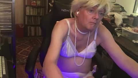 Pantyvioletlace online show from February 12, 2026, 3:01 am