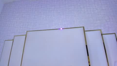 Paola  online show from December 15, 2025, 11:58 am