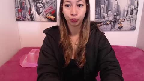 Paola online show from April 29, 2026, 11:25 am