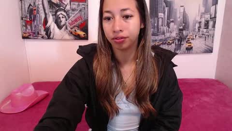 Paola online show from May 4, 2026, 11:50 am