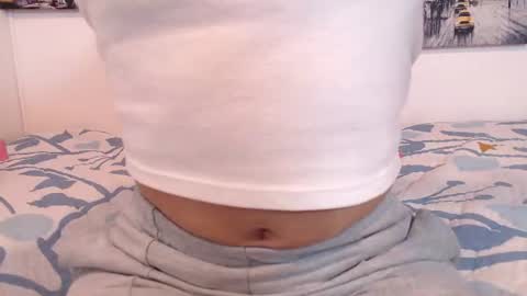Snapshot of paolabotero chatting on July 1, 2026, 11:12 am Paola online show from July 1, 2026, 11:12 am