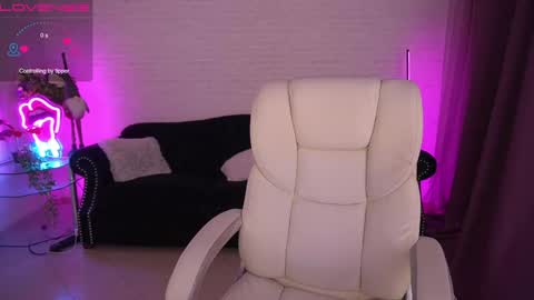 Snapshot of paolamola chatting on December 20, 2024, 3:53 pm Lia online show from December 20, 2024, 3:53 pm