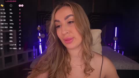 Snapshot of paolamola chatting on January 21, 2025, 7:47 am Lia online show from January 21, 2025, 7:47 am