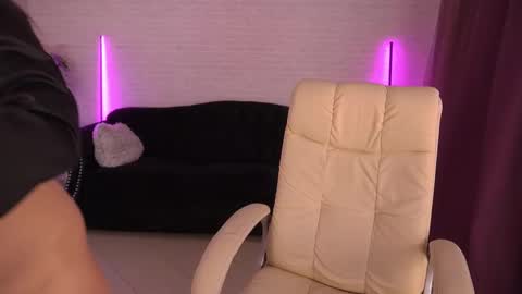 Snapshot of paolamola chatting on March 8, 2025, 3:24 pm Lia online show from March 8, 2025, 3:24 pm