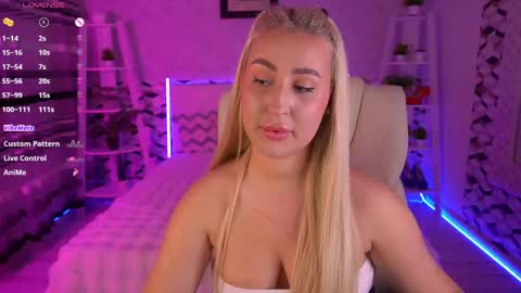 Lia online show from May 3, 2026, 2:34 pm
