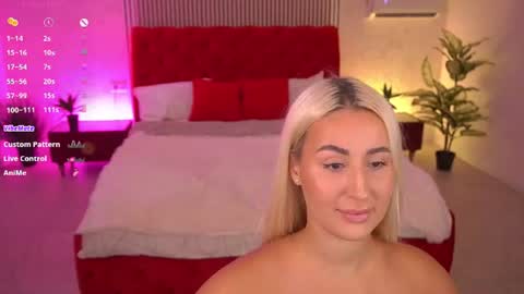 Snapshot of paolamola chatting on July 24, 2026, 3:10 pm Lia online show from July 24, 2026, 3:10 pm