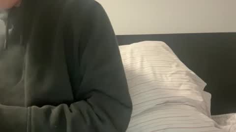 Snapshot of paolb305 chatting on January 6, 2025, 1:53 am El wolf online show from January 6, 2025, 1:53 am