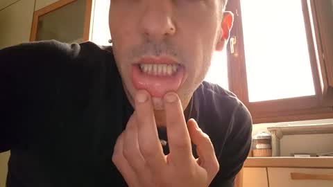 Snapshot of paoloste chatting on October 19, 2025, 2:50 pm paoloste online show from October 19, 2025, 2:50 pm