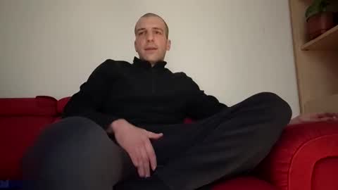 Snapshot of paoloste chatting on February 4, 2026, 1:28 pm paoloste online show from February 4, 2026, 1:28 pm