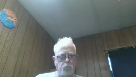 Snapshot of papajb70 chatting on February 26, 2026, 5:01 pm papajb70 online show from February 26, 2026, 5:01 pm