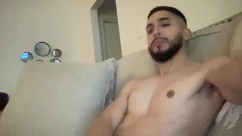 Snapshot of papicubano_guapo23cm chatting on January 14, 2025, 6:02 am papicubano_guapo23cm online show from January 14, 2025, 6:02 am