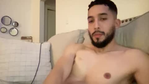 Snapshot of papicubano_guapo23cm chatting on February 5, 2025, 6:24 am papicubano_guapo23cm online show from February 5, 2025, 6:24 am