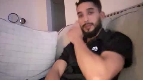 Snapshot of papicubano_guapo23cm chatting on October 18, 2025, 5:32 am papicubano_guapo23cm online show from October 18, 2025, 5:32 am