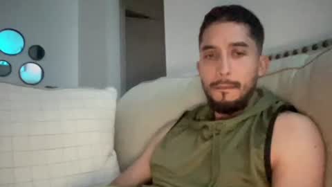 papicubano_guapo23cm online show from June 23, 2026, 10:35 am