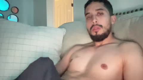 papicubano_guapo23cm online show from June 30, 2026, 11:22 am
