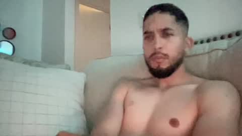 papicubano_guapo23cm online show from July 5, 2026, 11:17 am