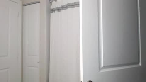 Snapshot of papijakey chatting on October 1, 2025, 2:50 am -- New Videos Down Below online show from October 1, 2025, 2:50 am