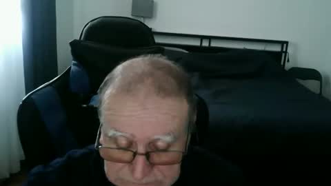 papilly online show from March 18, 2026, 2:31 pm